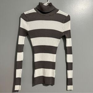 Love By Design Turtleneck Striped Ribbed Long Sleeve Size L